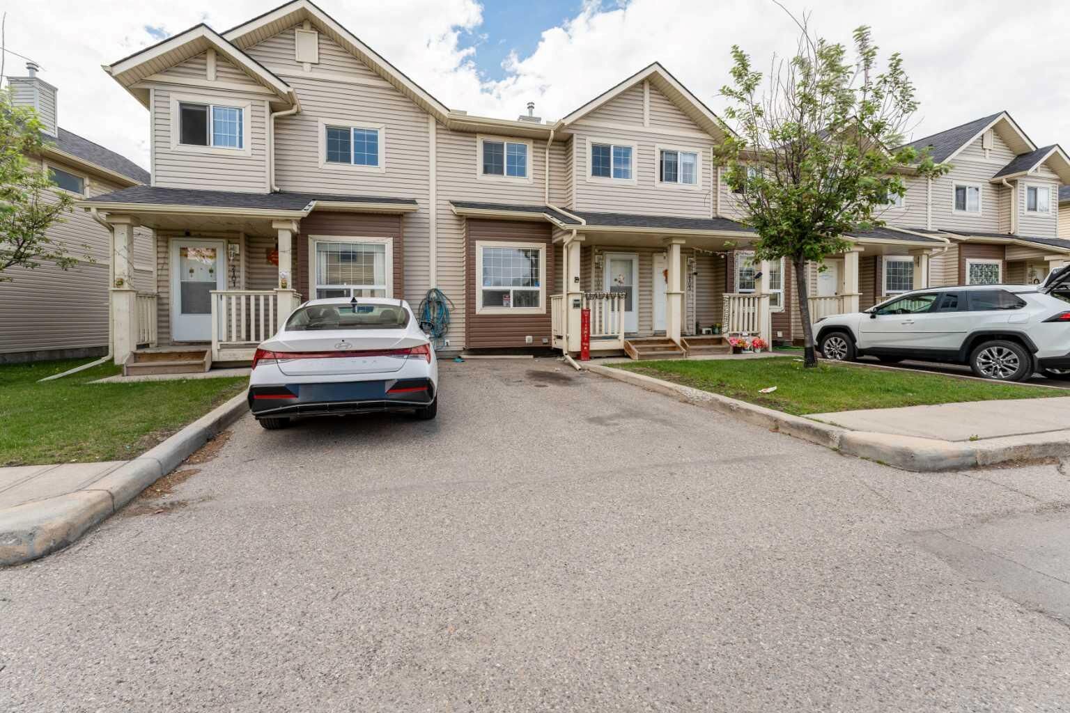 Photo de la propriété: 111 Tarawood Lane NE 2102 AB T3J 5C2