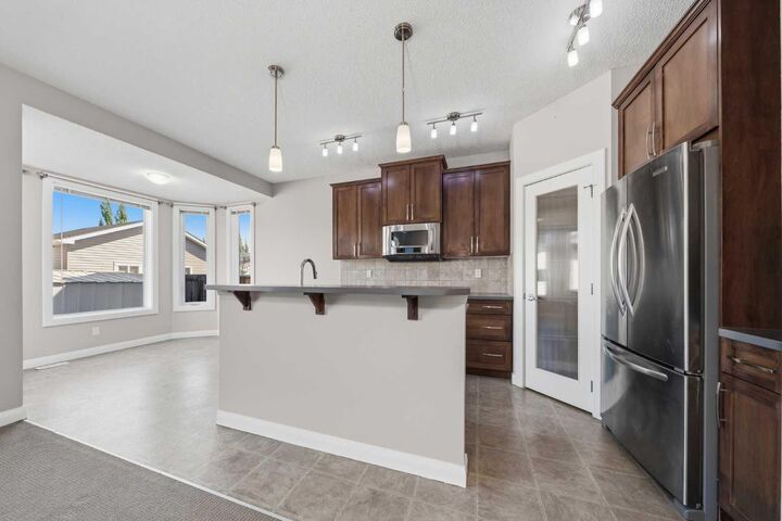 Property Photo:  24 Evanspark Gardens NW  AB T3P 0G5 