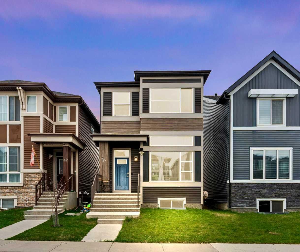 Property Photo:  46 Corner Meadows Common NE  AB T3N 1K1 