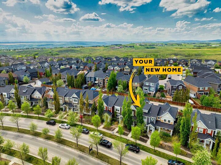 Property Photo:  79 Sunset Road  AB T4C 0W4 