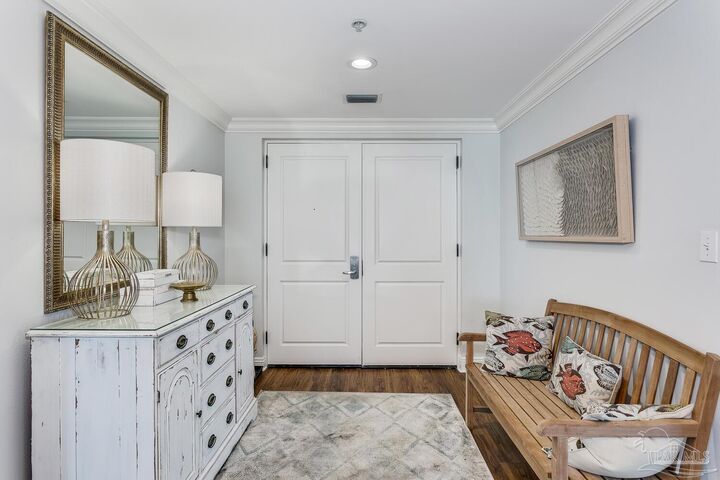 Property Photo:  2 Portofino Dr 1604  FL 32561 