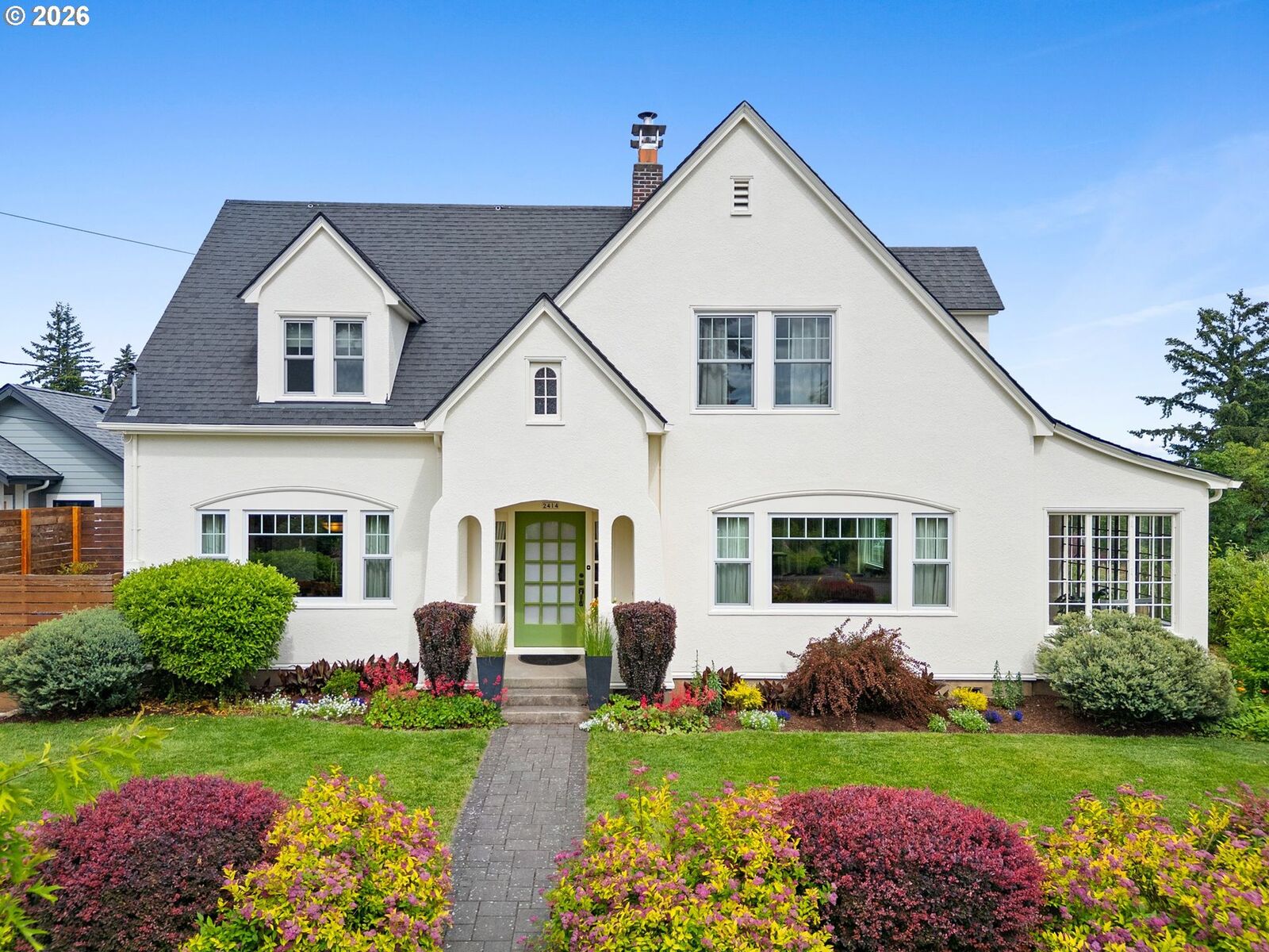 Property Photo: 2414 NE 62nd Ave OR 97213