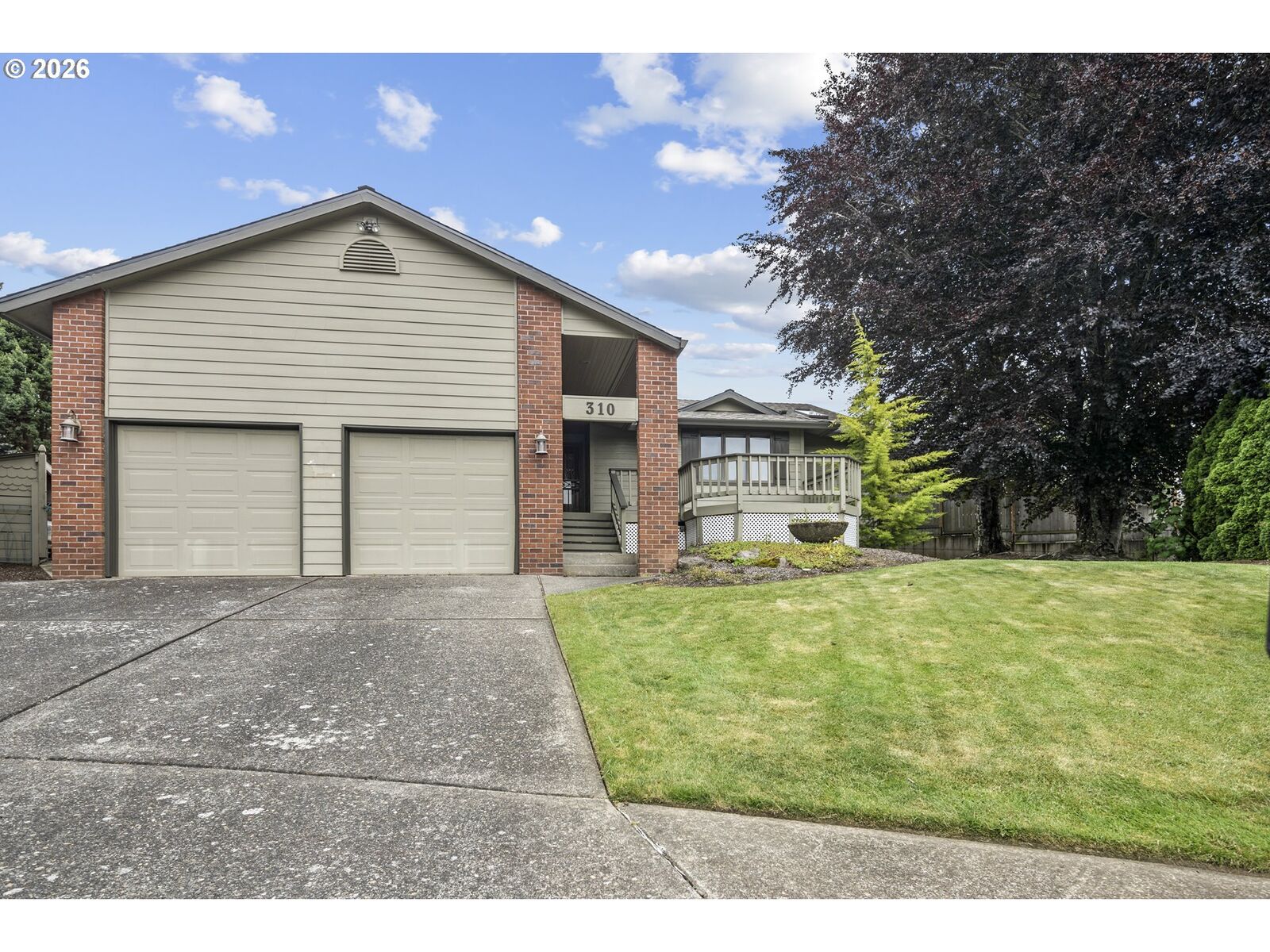Property Photo:  310 NE Greenway Dr  OR 97030 