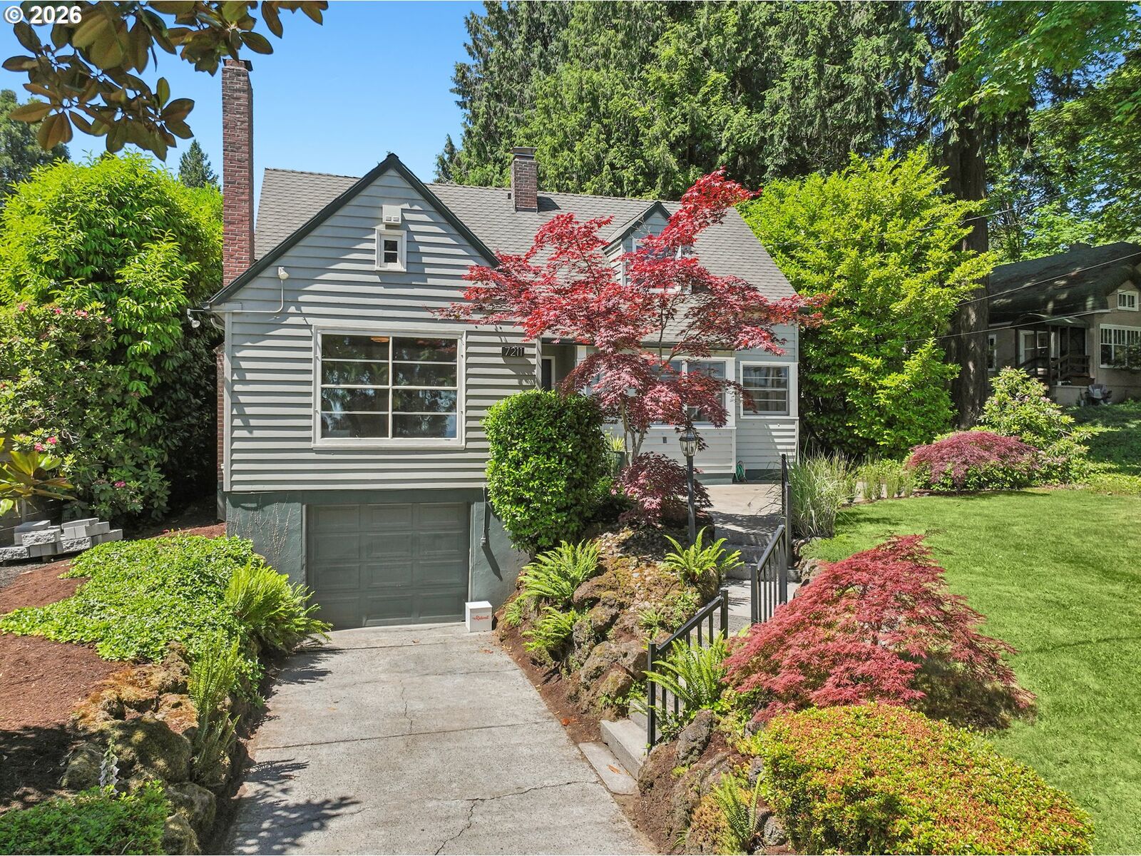 Property Photo:  7211 SW Brier Pl  OR 97219 