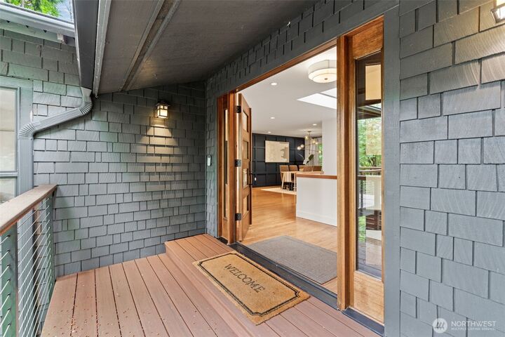 Property Photo:  14317 SE 49th Street  WA 98006 