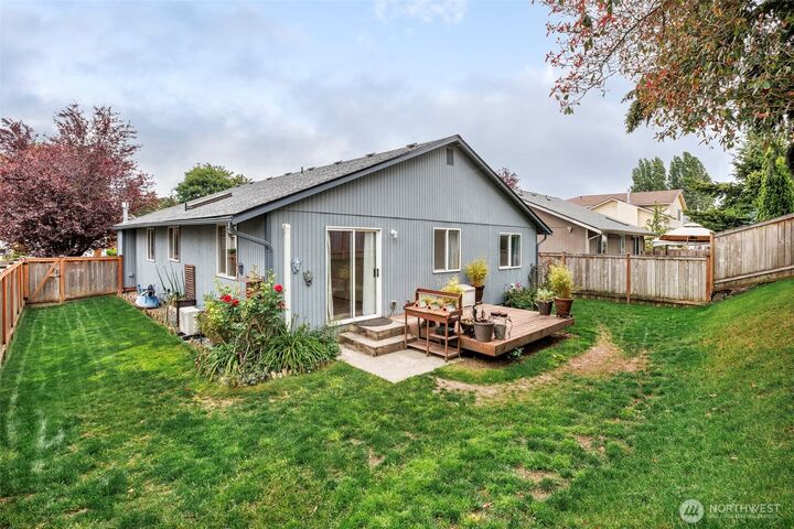Property Photo:  5034  39th Street NE  WA 98422 