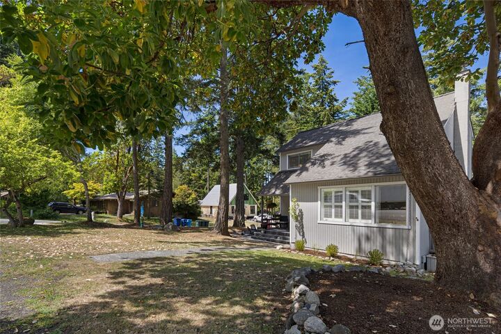 Property Photo:  1000  Park Street  WA 98250 