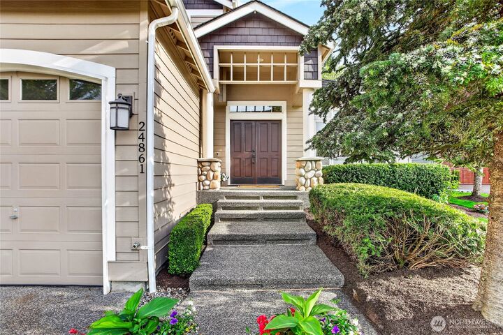 Property Photo:  24861 NE 1st Place  WA 98074 