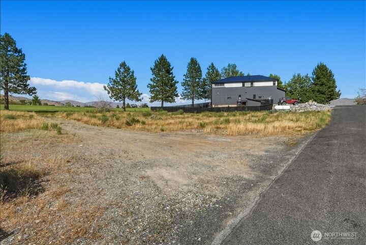 Property Photo:  55  Long Drive  WA 98846 
