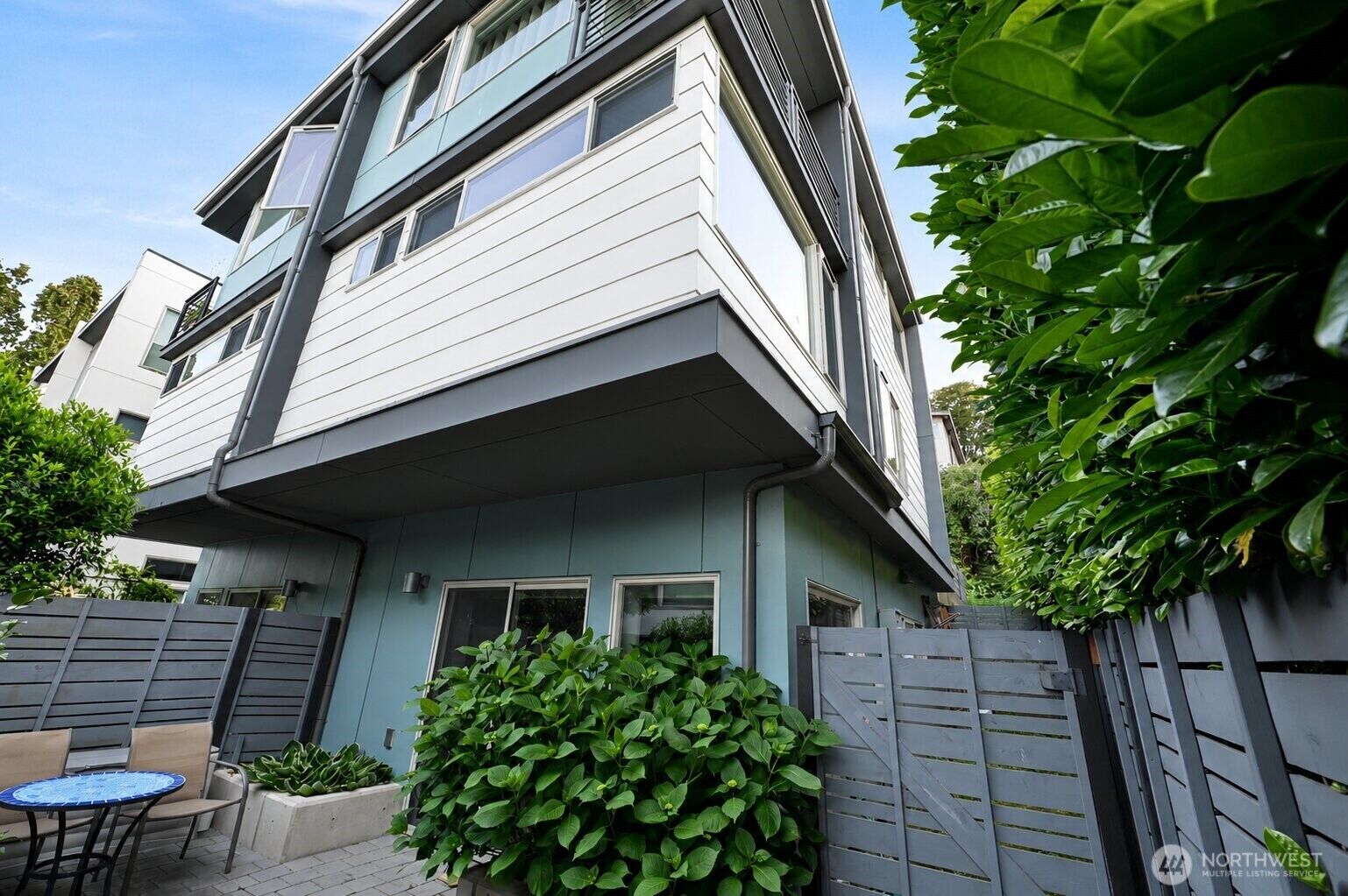 Property Photo: 2651 22nd Avenue W A WA 98199