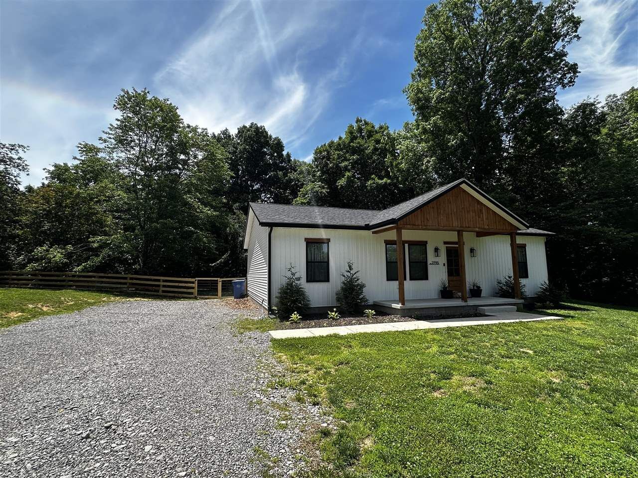 Property Photo:  2795 Franklin Road  KY 42164 