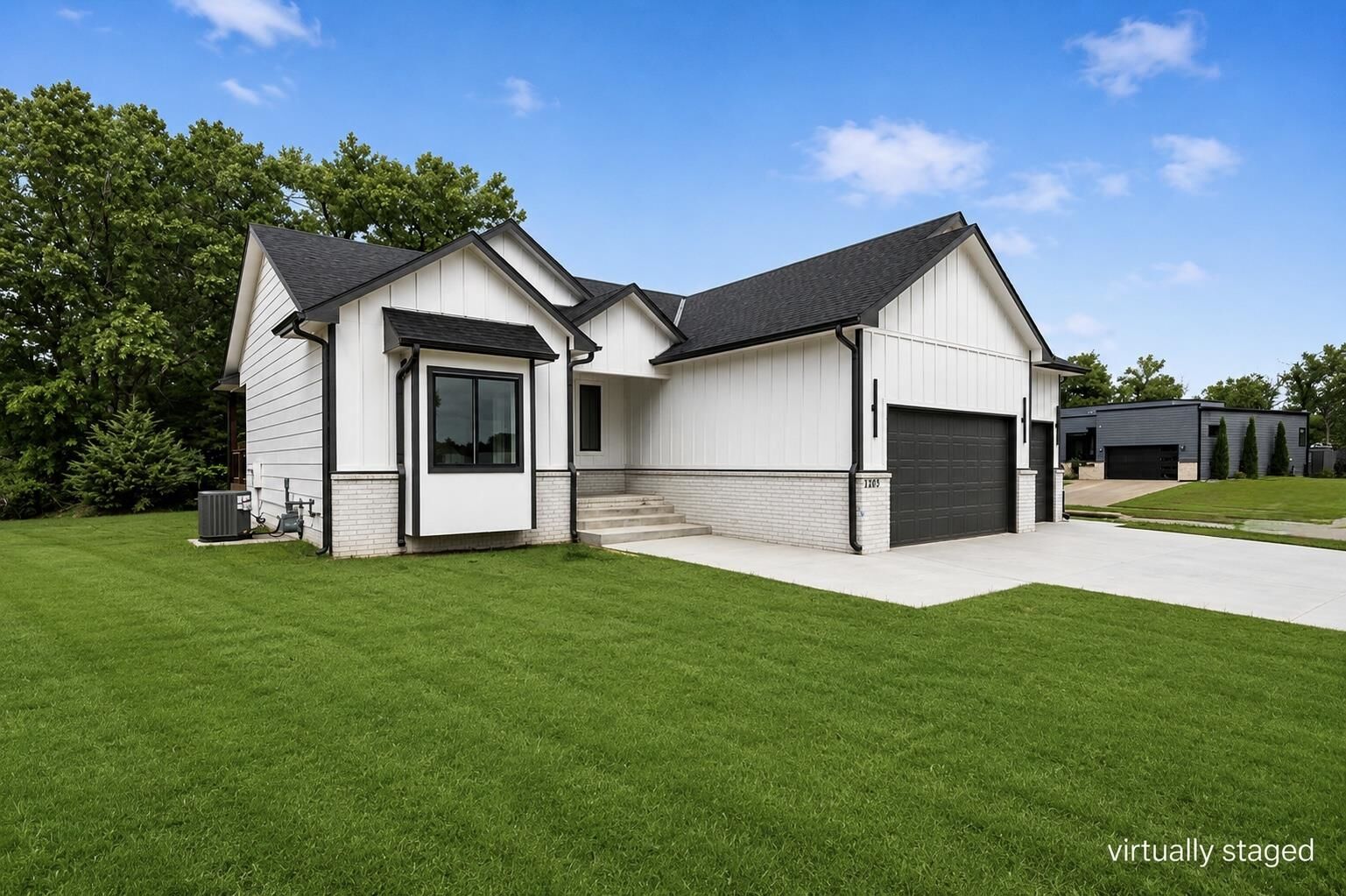 Property Photo: 1203 E Maywood Ct KS 67216