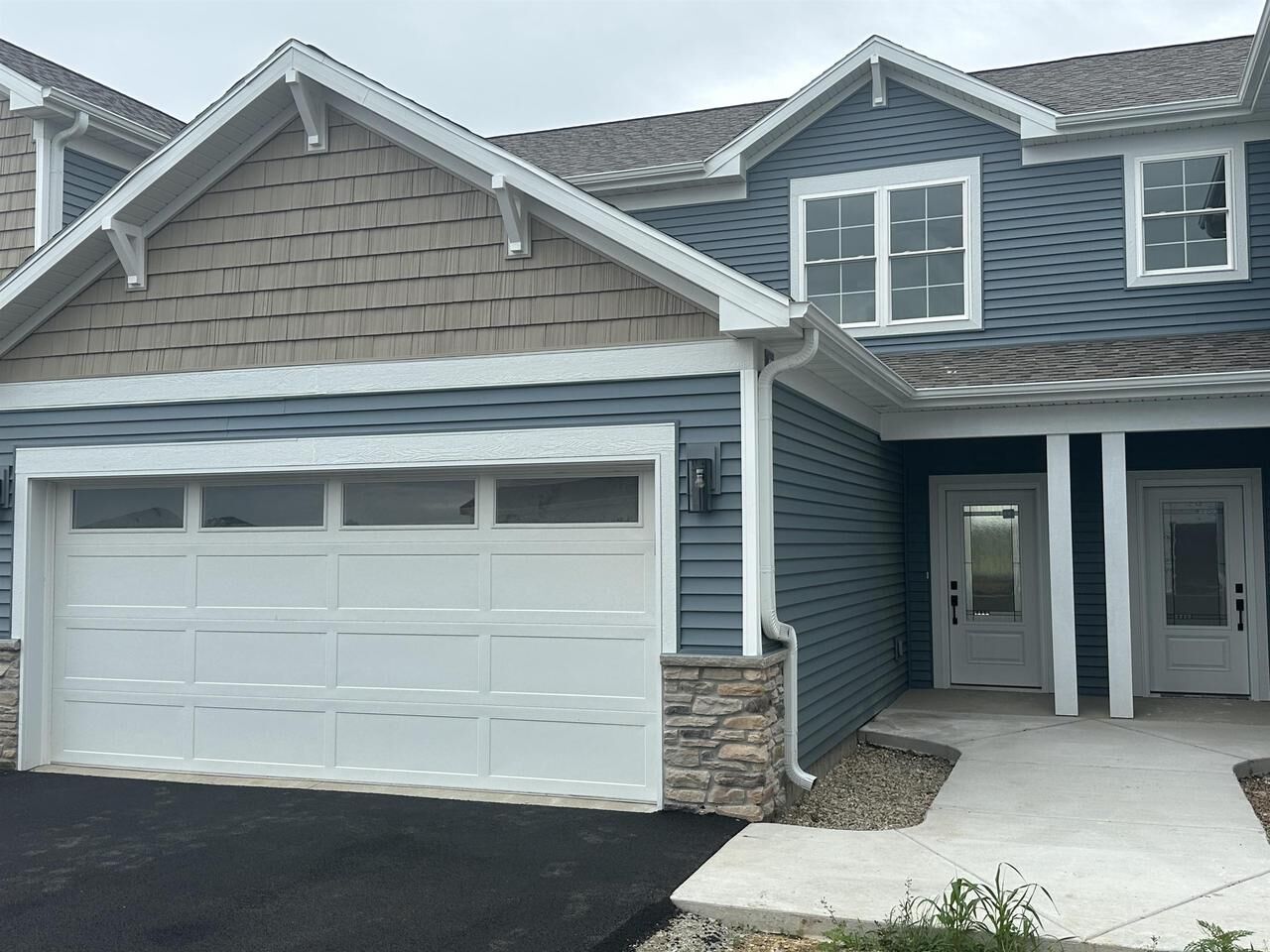 Property Photo:  3164 S Bartells Dr Drive 102  WI 53511 