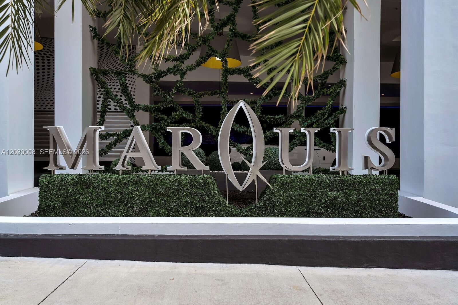 Property Photo: 1100 Biscayne Blvd 5203 FL 33132