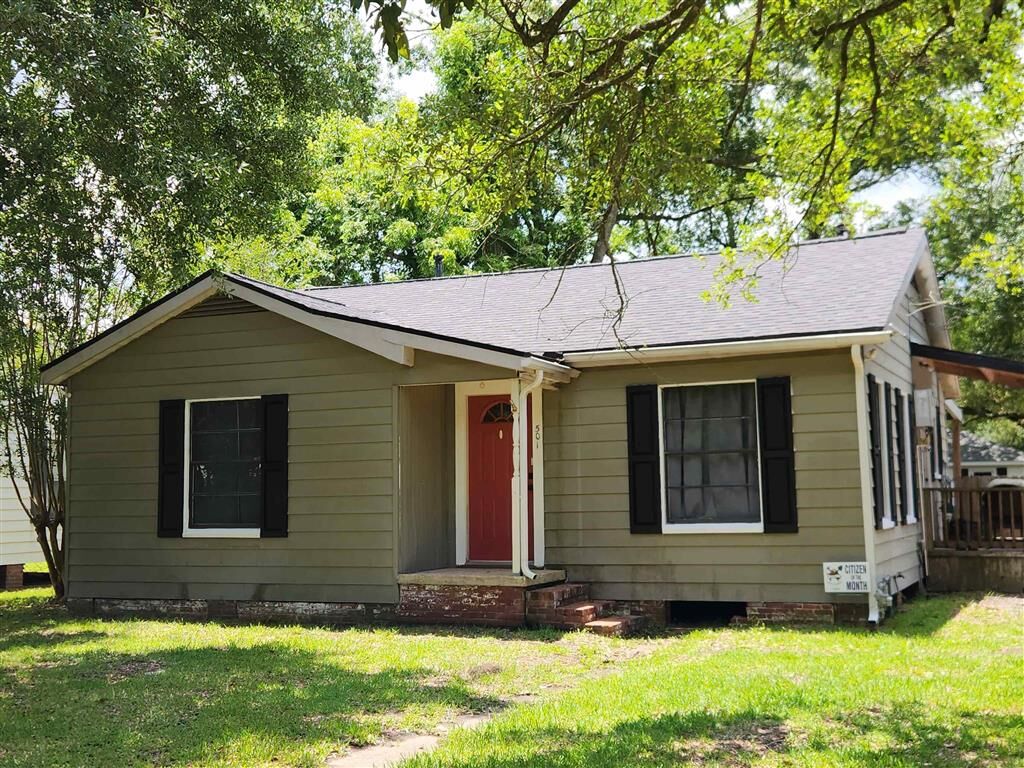Property Photo: 501 Starlin Drive LA 70663