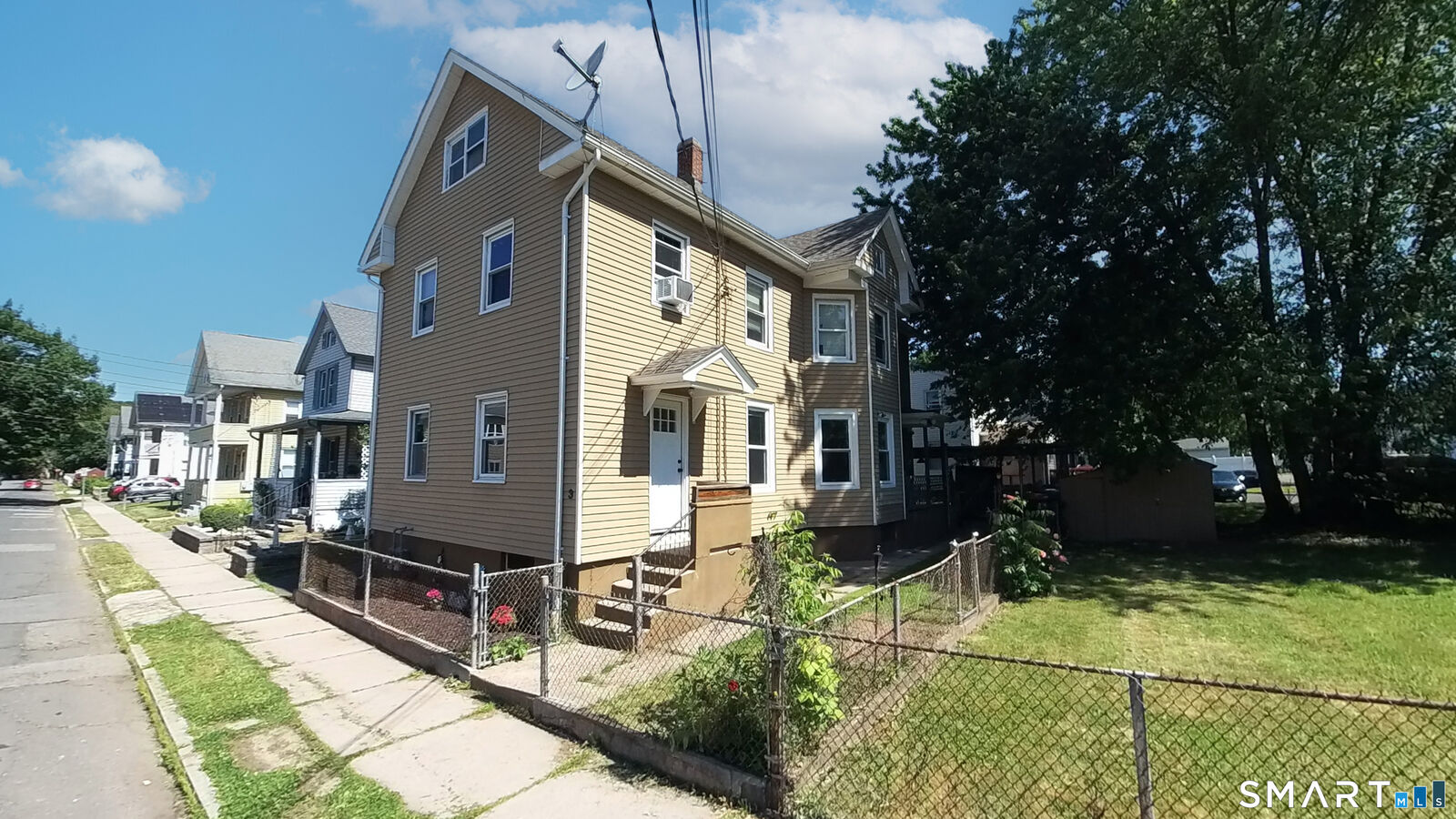 Property Photo:  3 Pasco Street  CT 06451 