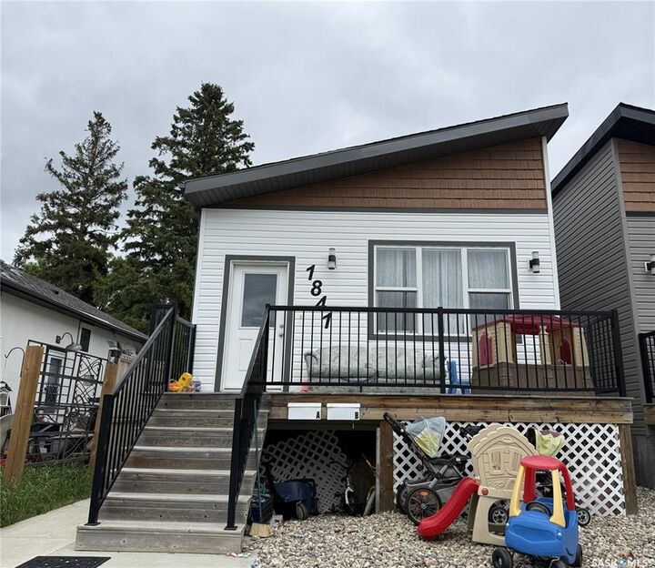 1841 Connaught Street — photo 1