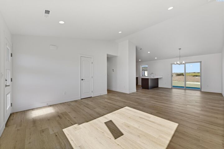 Property Photo: 6901 Road 105 WA 99301