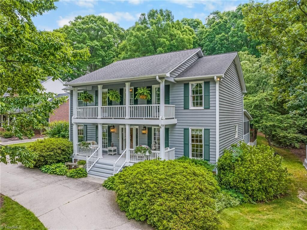 Property Photo:  806 McNair Court  NC 27265 
