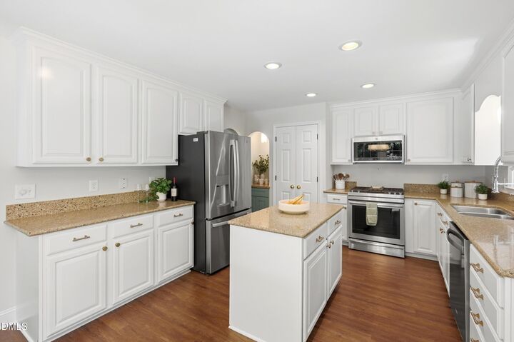 Property Photo: 1521 Park Ridge Way NC 27614