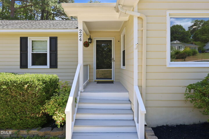 Property Photo:  224 Rosehaven Drive  NC 27609 