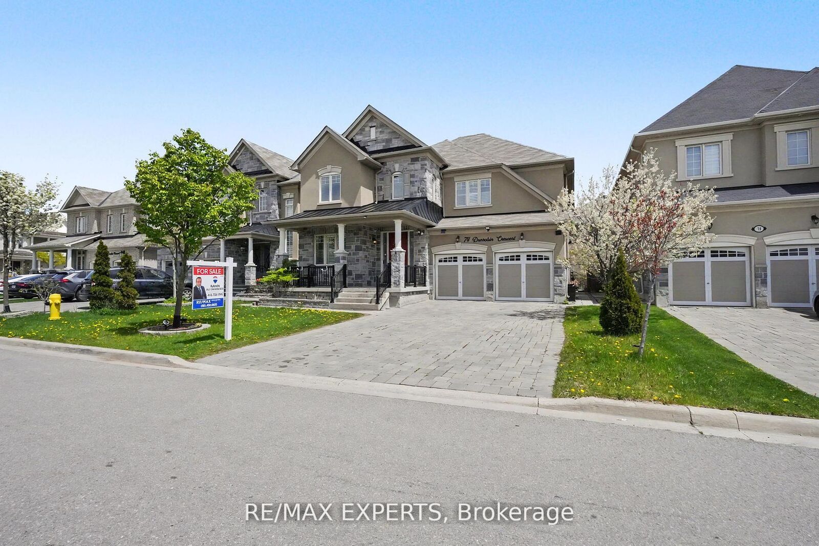 Property Photo: 74 Dunrobin Crescent ON L4H 4A9