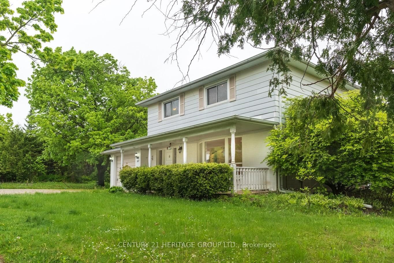Photo de la propriété:  307 Towercrest Drive  ON L3Y 1C1 