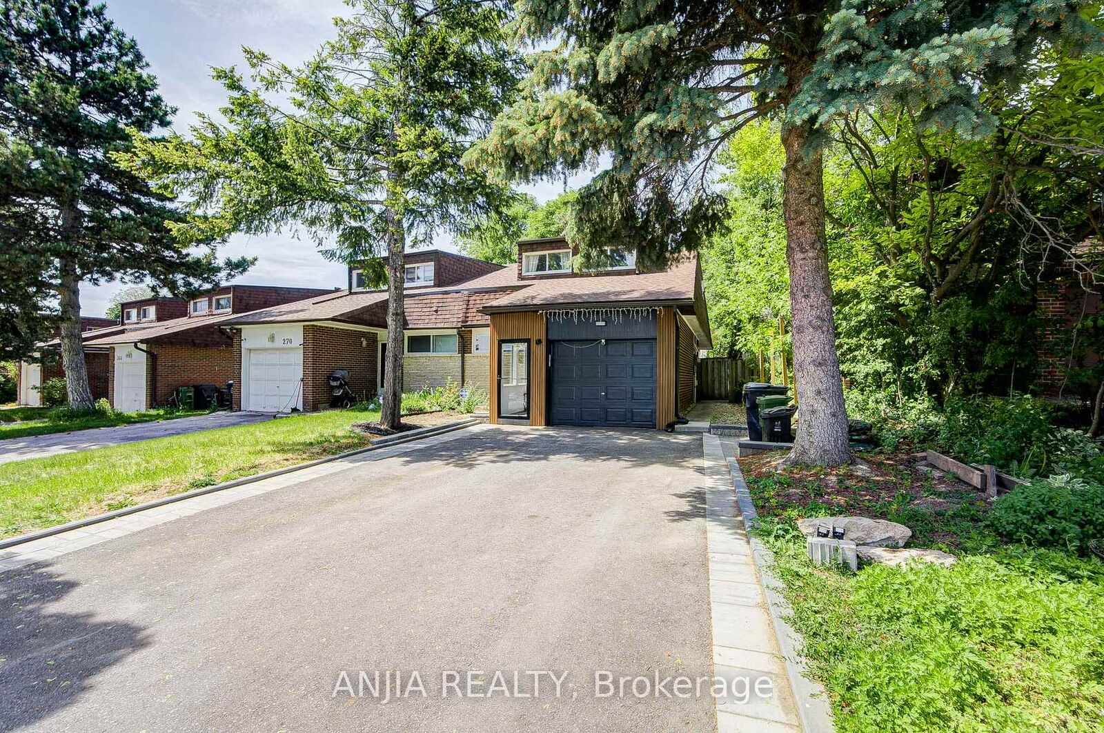Property Photo: 272 McNicoll Avenue ON M2H 2C7