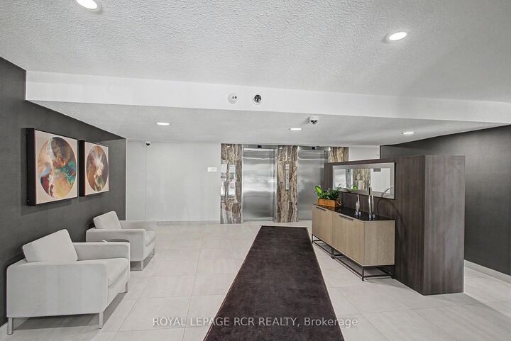 40 William Roe Boulevard 1011 — photo 1