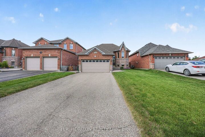 Property Photo: 8 Schaefer Place ON L7E 5Y1