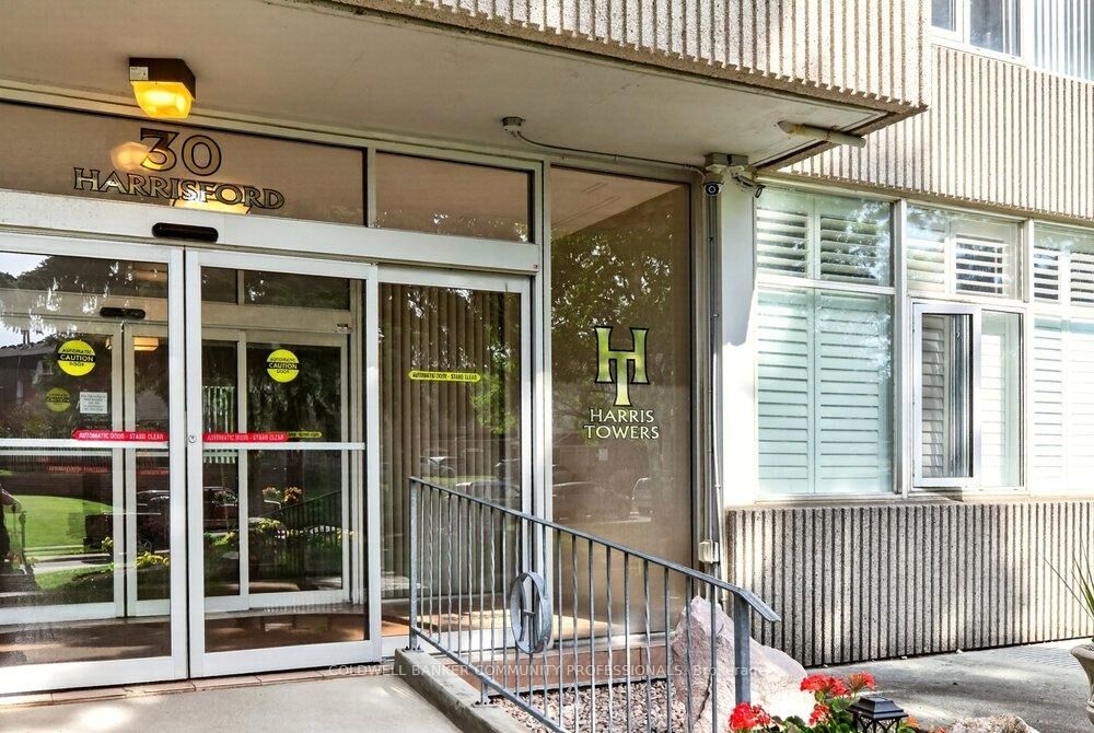 Property Photo: 30 Harrisford Street 1107 ON L8K 6M9