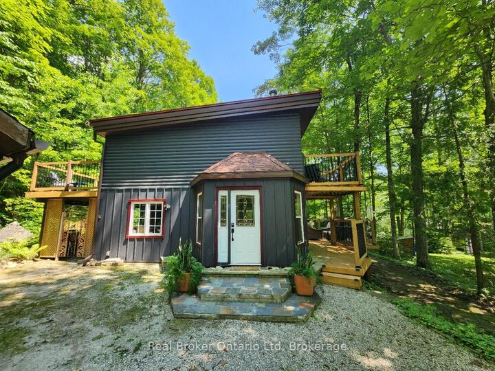 Property Photo: 12 7th Avenue ON N0H 2T0