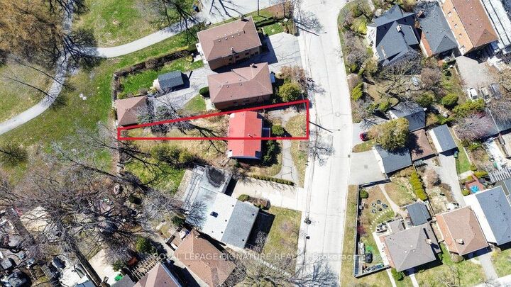 Property Photo:  175B Lake Shore Drive  ON M8V 2A1 