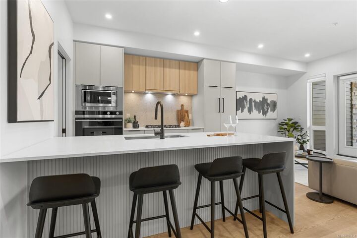 Property Photo: 2341 Bear Mountain Pkwy #304 BC V9B 6V1