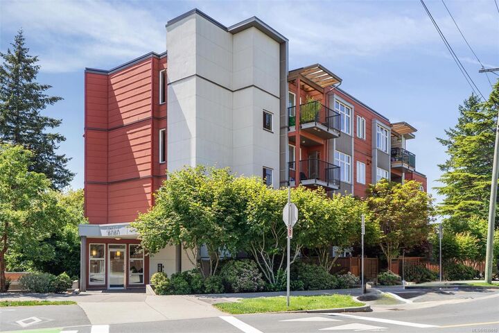 Property Photo: 4040 Borden St #304 BC V8X 2E9