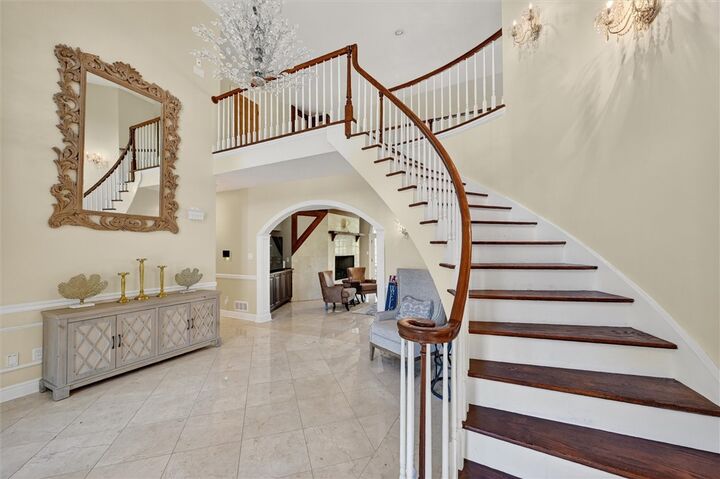 Property Photo:  105 Lantern Cir  PA 15317 