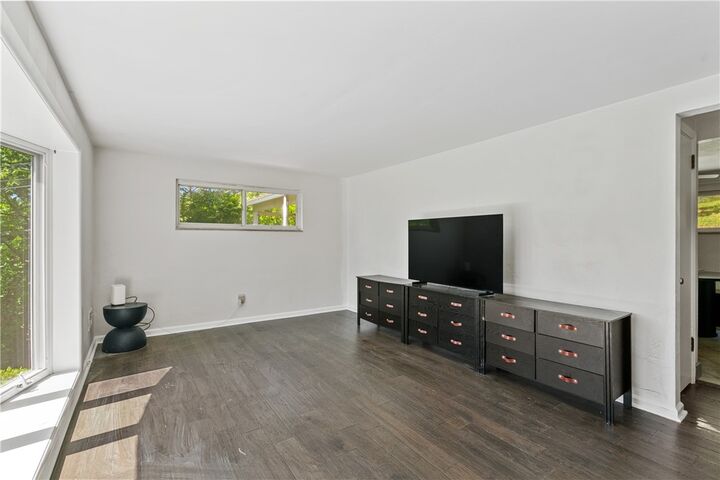 Property Photo: 5690 Florida Ave PA 15102