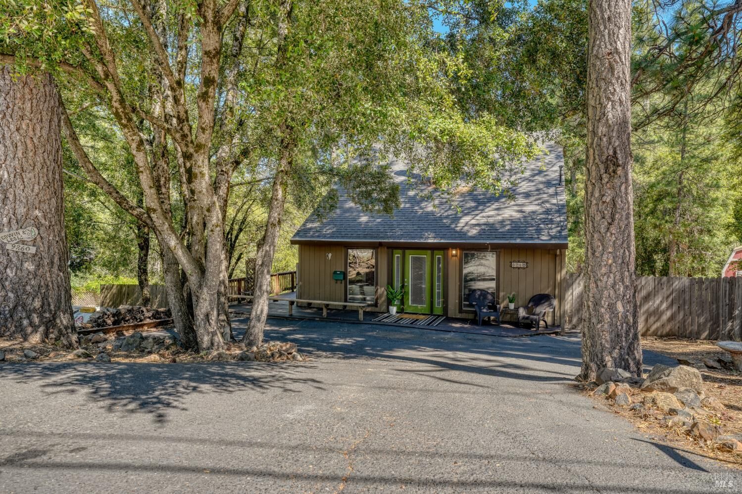 Property Photo: 9260 Hoberg Drive CA 95426