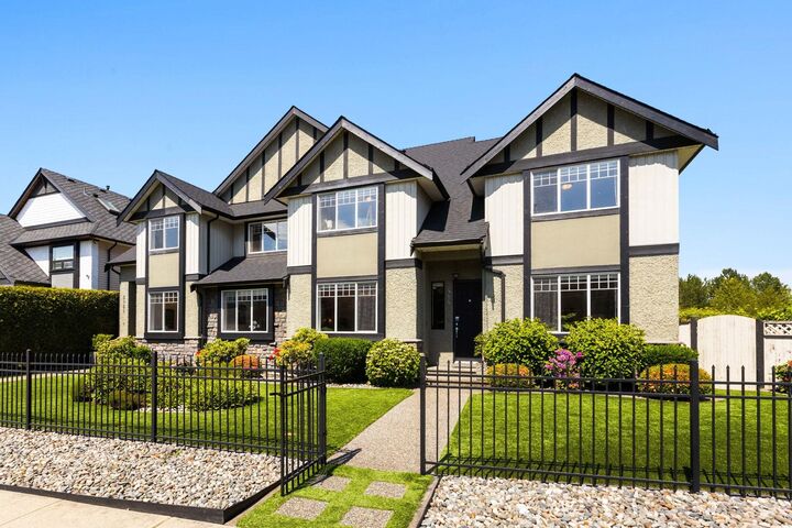 Property Photo: 2484 Nile Gate B BC V3B 8B3