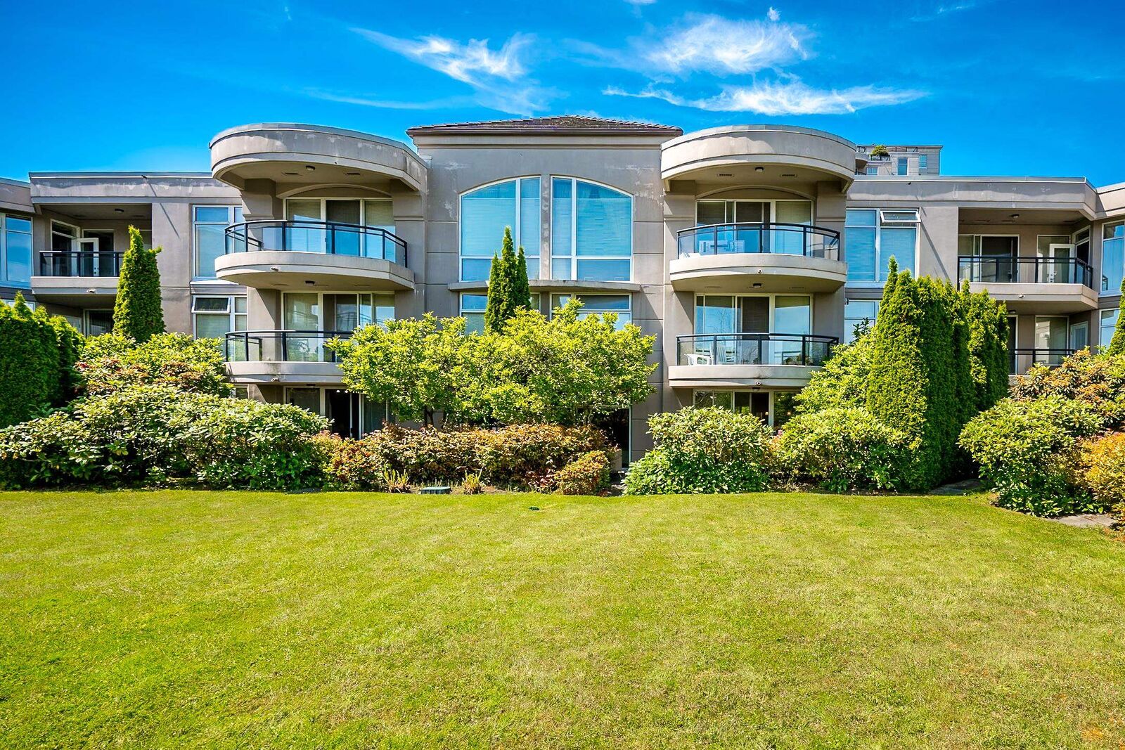 Property Photo:  8480 Granville Avenue 214  BC V6Y 4E8 