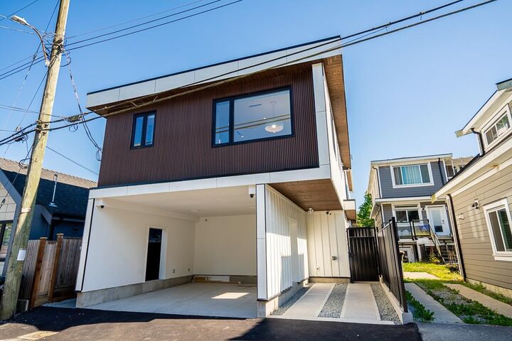Property Photo:  2877 Cambridge Street  BC V5J 3Z1 