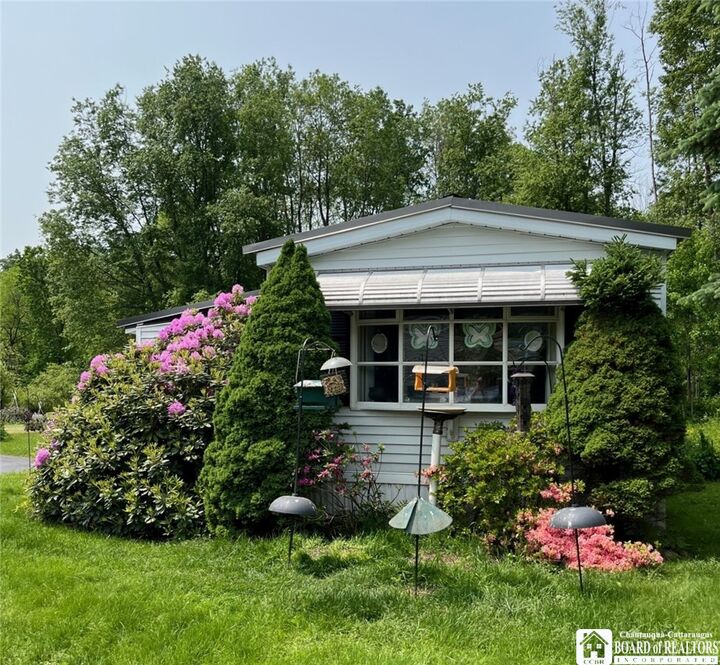 Property Photo: 8 Brookside Estates Drive NY 14701