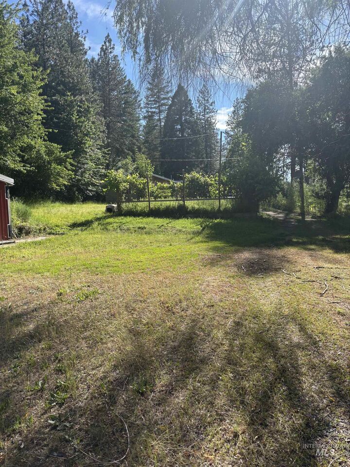 Property Photo:  46582 Highway 12  ID 83545 