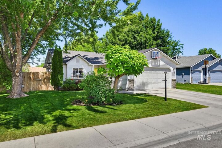 Property Photo:  1050 W Verbena Drive  ID 83642 