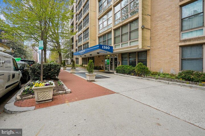 Property Photo:  1260 21st Street NW 111  DC 20036 