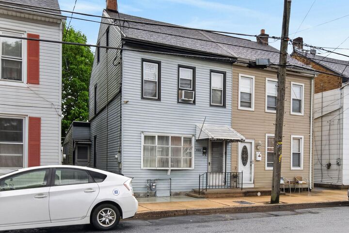 Property Photo: 400 Canal Street PA 17046