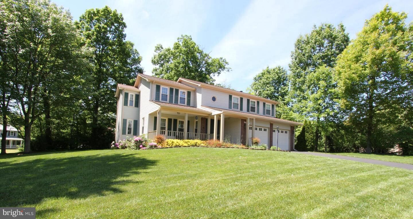 Property Photo: 13300 Tuckaway Drive VA 22033