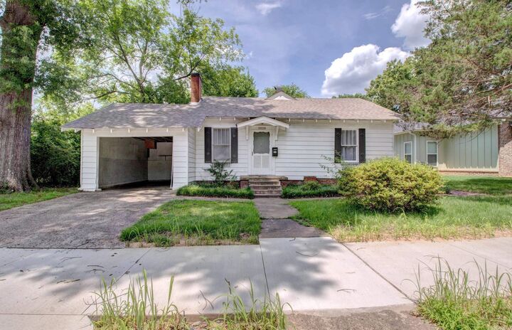 Property Photo:  2028 Johnston Avenue  AR 72034 