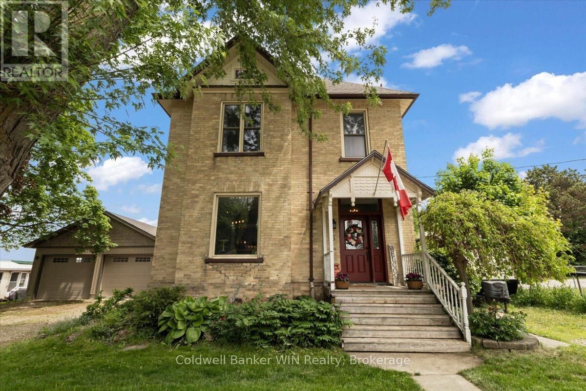 Property Photo:  95 John Street South  ON N0G 1Z0 