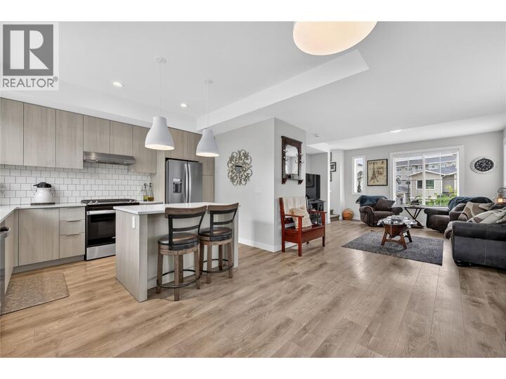 Property Photo:  307 Glen Park Drive 30  BC V1V 0H1 